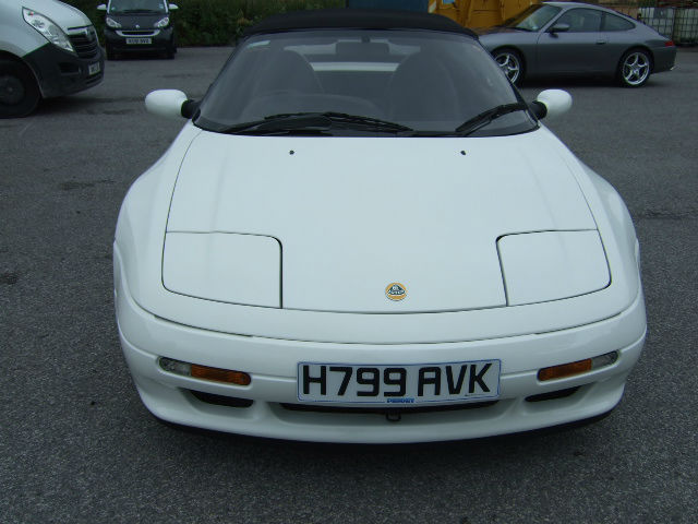 1990 Lotus Elan SE Turbo Convertible Front
