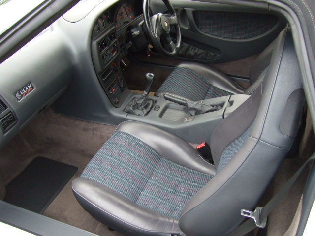 1990 Lotus Elan SE Turbo Convertible Interior