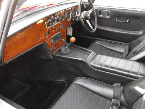 lotus elan fhc sprint red interior 2