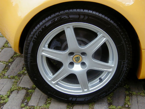 1998 lotus elise s1 norfolk yellow wheel