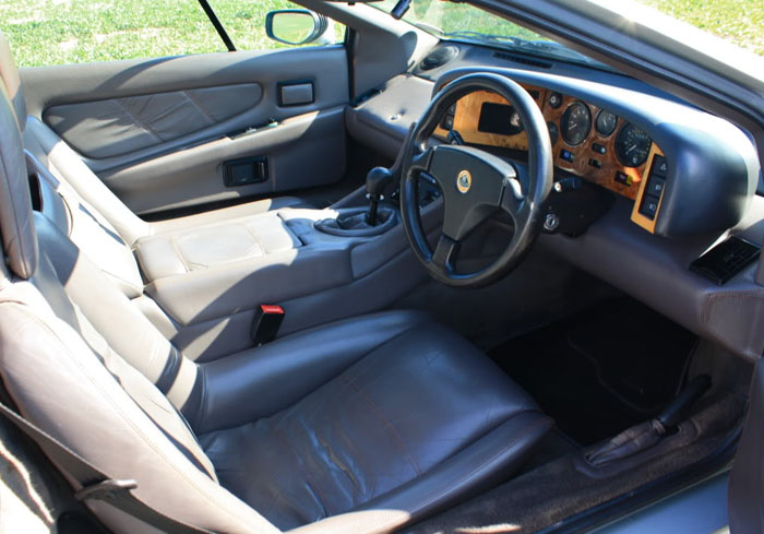 1990 lotus esprit turbo se interior