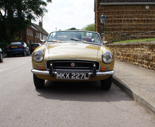 1972 MGB Roadster 2