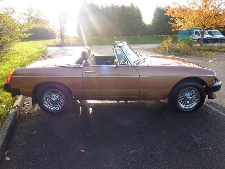 1981 mgb le roadster 4