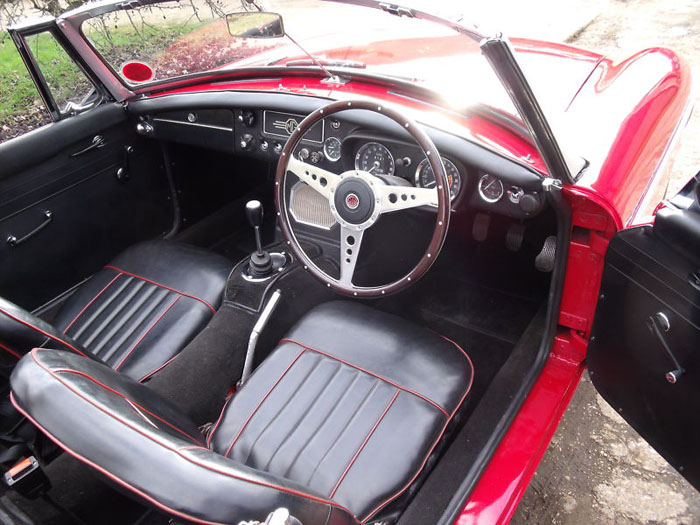 1967 mgb roadster mk1 interior 1