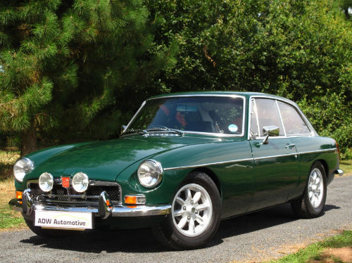 1972 mg b gt coupe british racing green 2