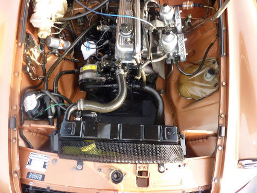 1981 mgb le roadster engine bay 2