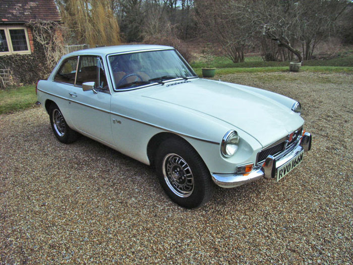 1974 mgb gt v8 factory car 2