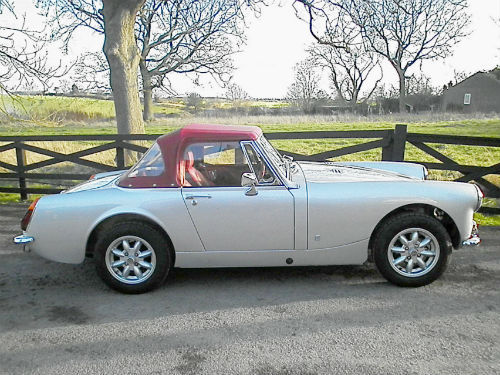 1972 mg midget in silver 3