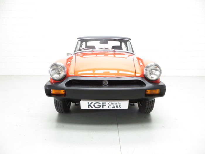 1978 MG Midget 1500 Front