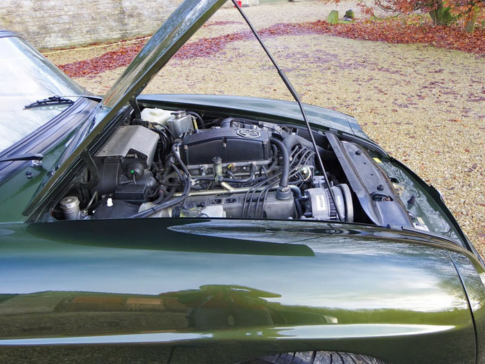 1995 mg rv8 engine bay 1