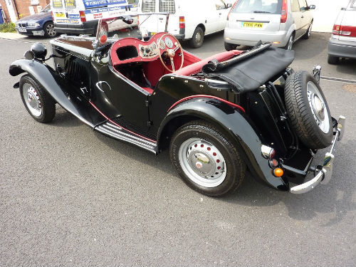 1952 mg td black coachwork 4