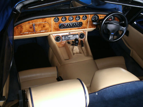 1997 marcos mantara spyder 3.9 v8 interior 1