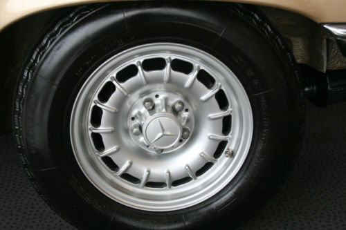 1979 Mercedes-Benz R107 450 SL Wheel