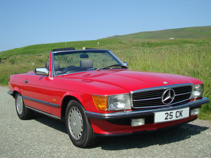 1986 Mercedes-Benz R107 SL300 2