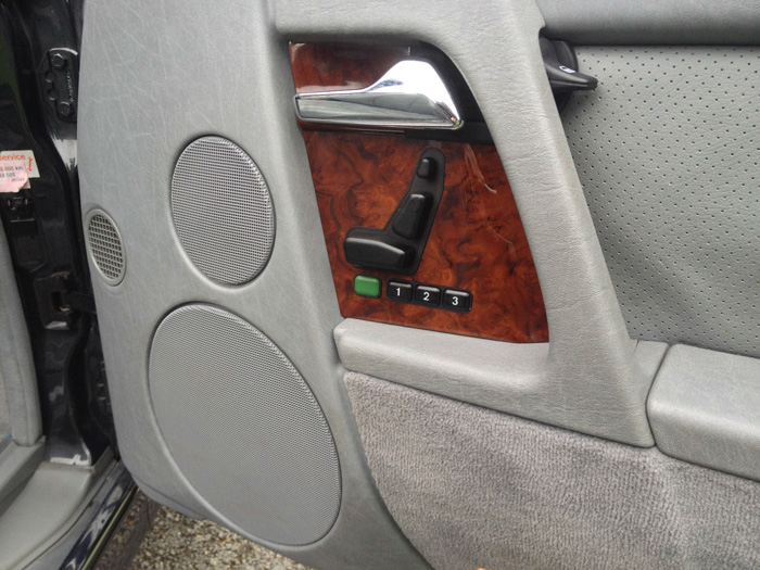 1990 Mercedes-Benz R129 500SL Roadster Seat Controls