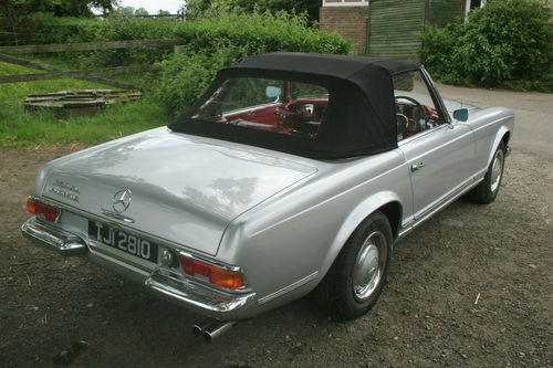 1965 Mercedes-Benz SL230 Pagoda Soft Top