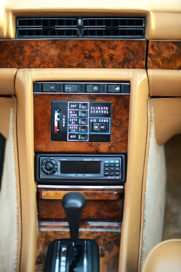 1979 Mercedes-Benz W116 450 SEL 6.9 Interior Controls
