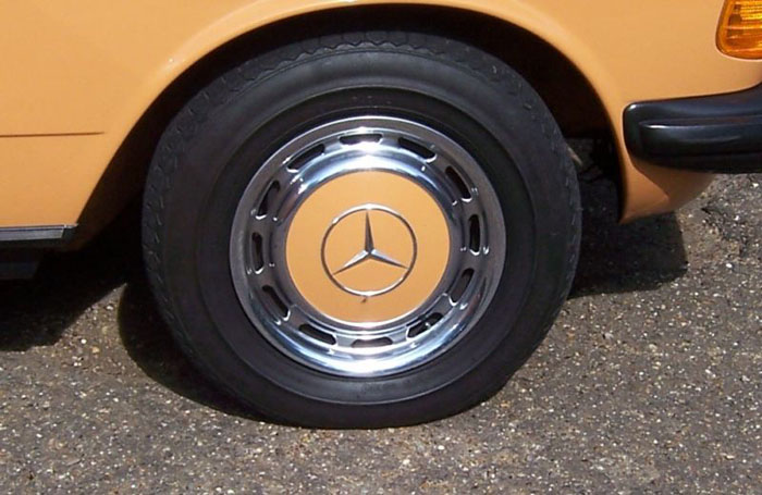 1978 mercedes benz w123 250 automatic wheel