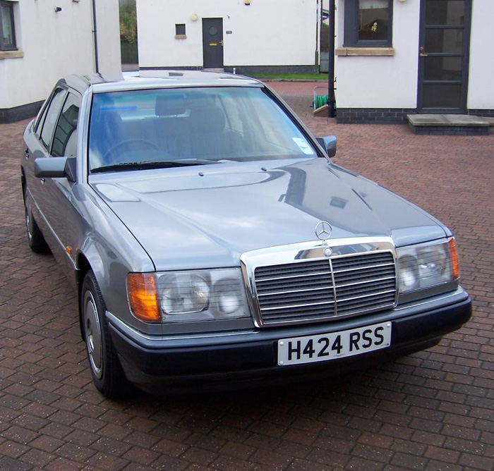 1990 Mercedes-Benz W124 230E 1