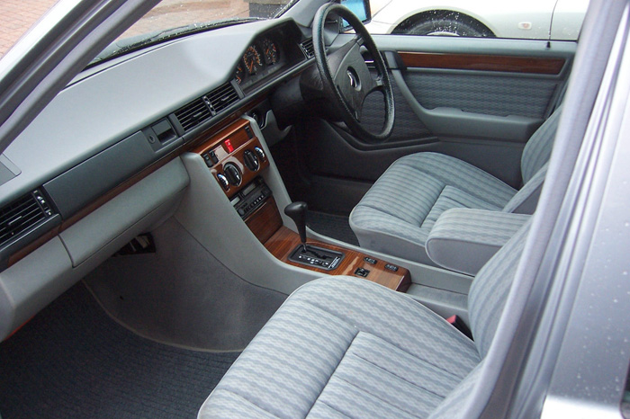 1990 Mercedes-Benz W124 230E Front Interior 1