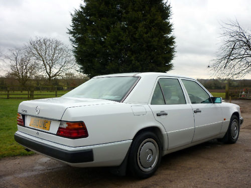 1991 mercedes e230 saloon 3