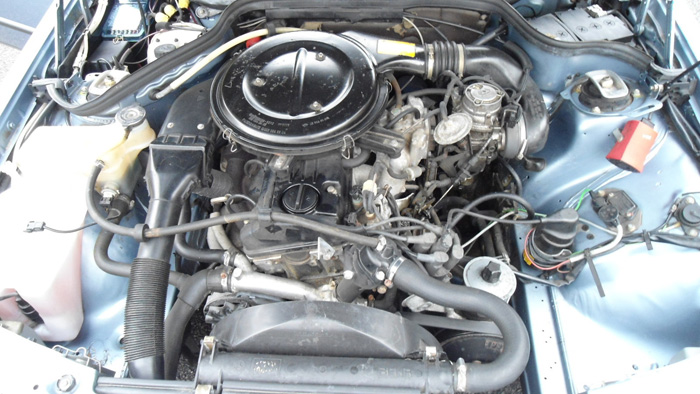 1987 Mercedes-Benz W201 190 Engine Bay