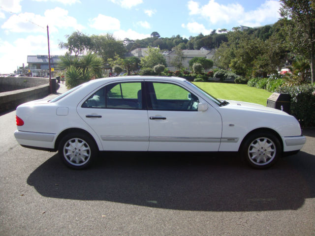 1996 Mercedes-Benz W210 E280 3