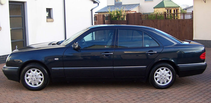 1996 Mercedes E230 Elegance Saloon Left Side