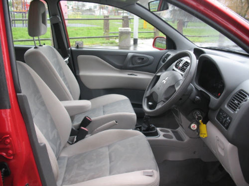 2003 mitsubishi space star di-d 1870cc diesel interior