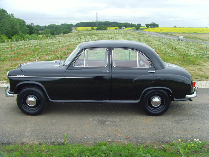 1956 Morris Isis Series 1 Deluxe Side