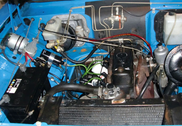 1979 morris marina coupe engine bay