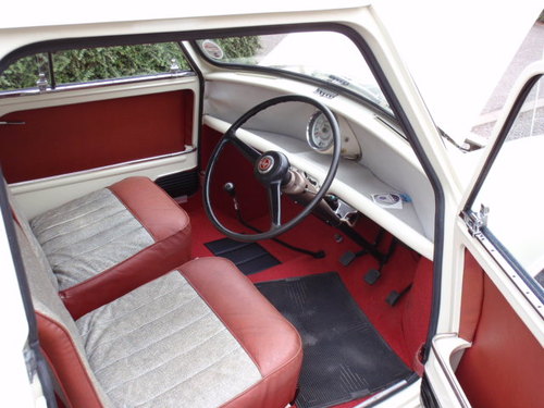 1961 Morris Mini Minor MK1 Deluxe Interior