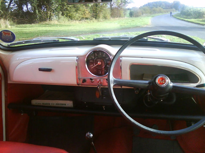 1967 morris minor 1000 white dashboard