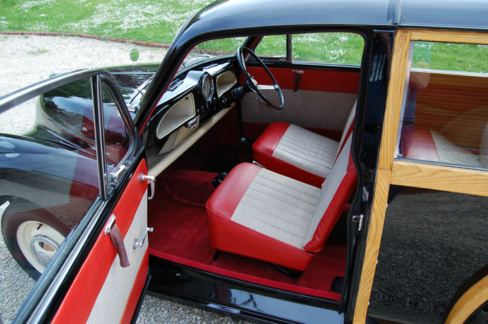 1962 Morris Minor Traveller Front Interior