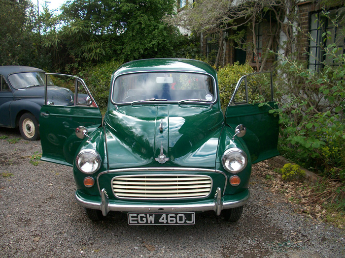 1970 Morris Minor 1000 Traveller Front