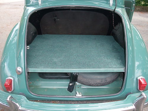 1953 Morris Minor Split Screen Series II Boot