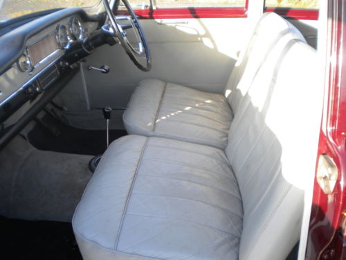 1964 morris oxford maroon interior 1