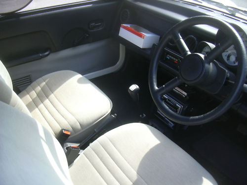 1988 nissan be - 1 interior