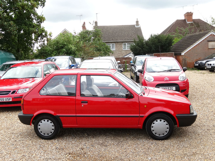 1989 Nissan Micra 1.0 LS Right Side
