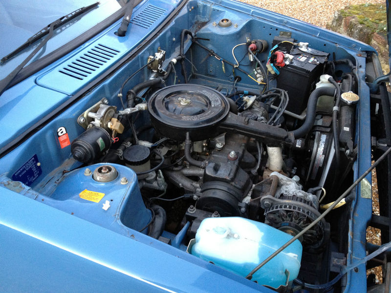 1988 nissan micra gsx auto blue engine bay