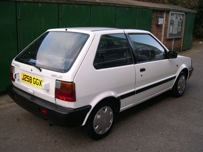 mint 1992 automatic nissan micra 4