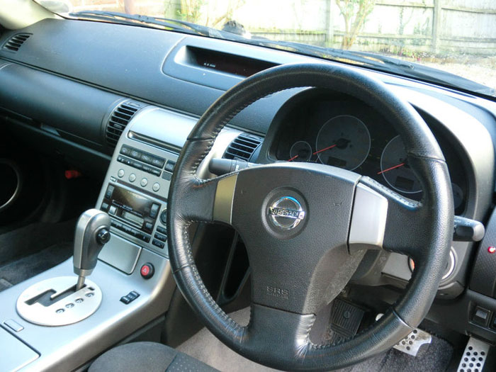 2003 nissan skyline 3.5l v6 350 gt coupe interior dashboard