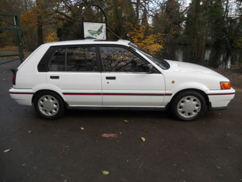 1990 Nissan Sunny 1.8 ZX 3