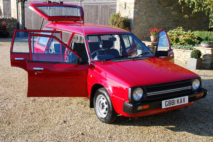 1989 nissan sunny 1.3dx 4 door estate 2