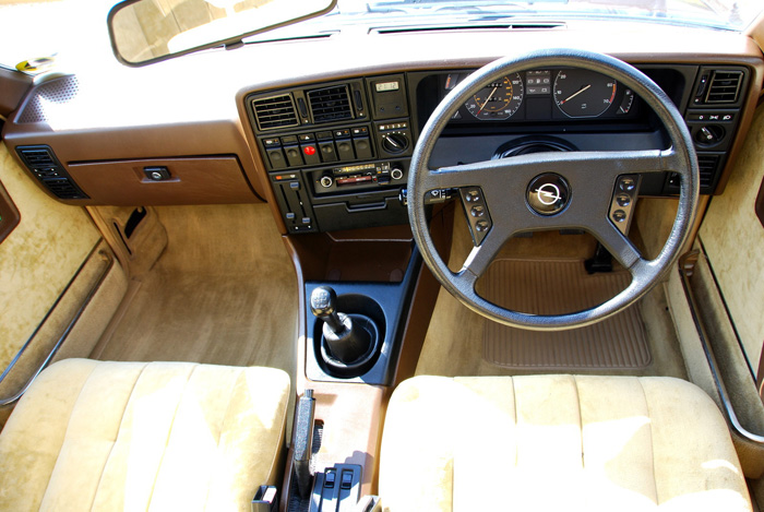 1981 Opel Monza 3.0E S Series 1.5 Interior Dashboard Steering Wheel