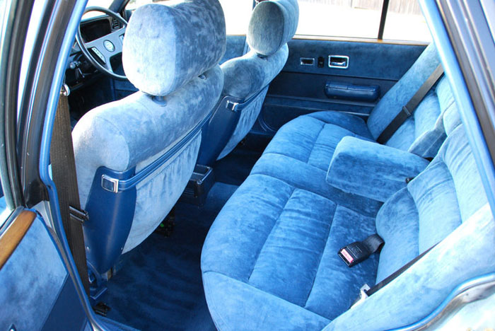 1983 opel senator 3.0 cd e auto interior 3