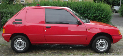 1986 Peugeot 205 XA Van Right Side