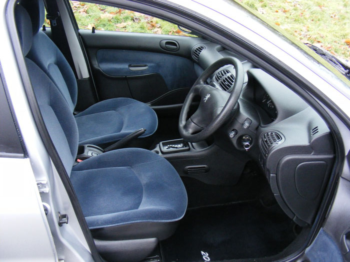 1999 peugeot 206 glx auto silver interior 1