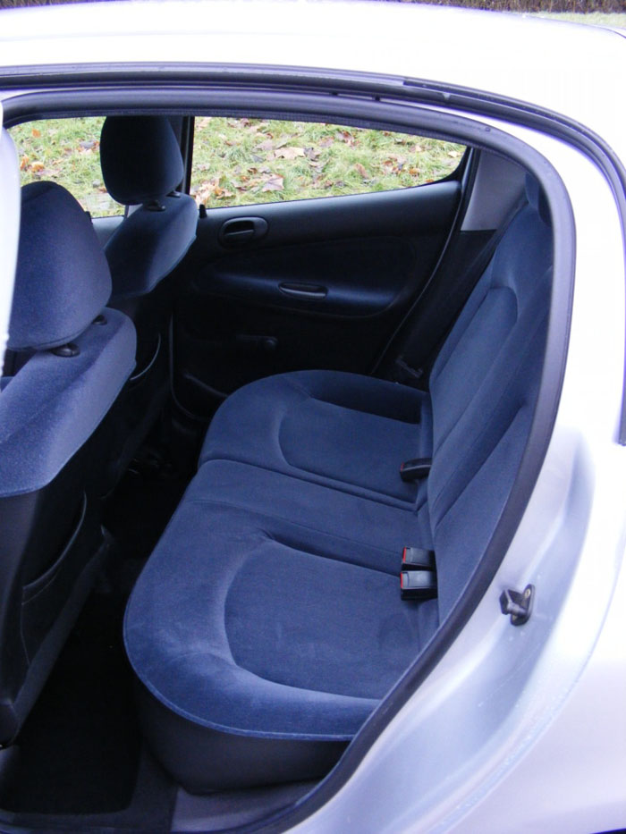 1999 peugeot 206 glx auto silver interior 2