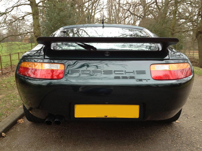 1989 porsche 928 gt back